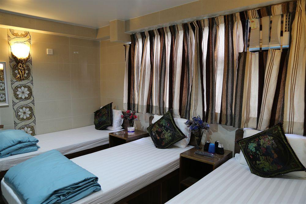 New Tokyo Hostel Hong Kong Bagian luar foto