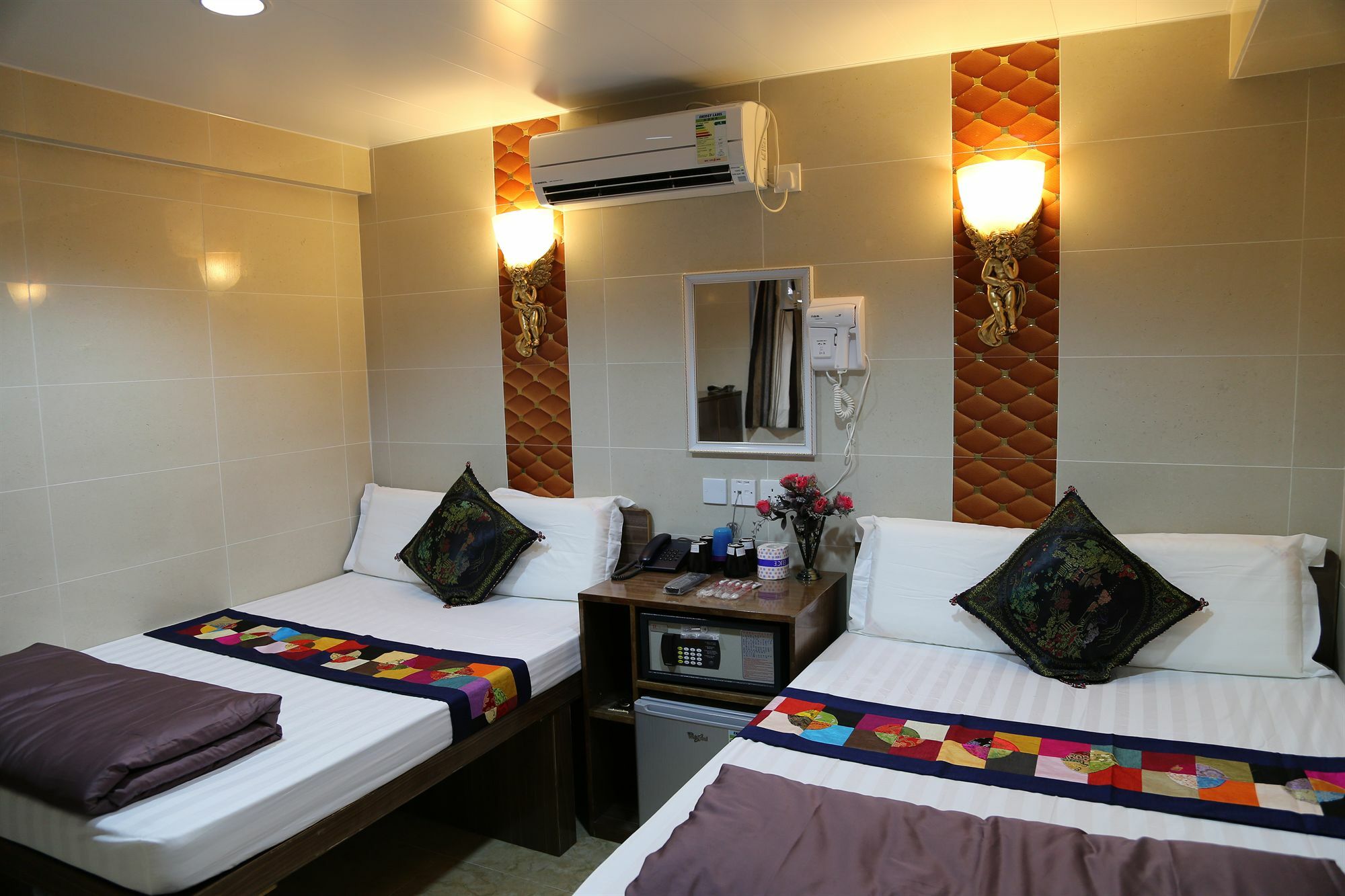 New Tokyo Hostel Hong Kong Bagian luar foto