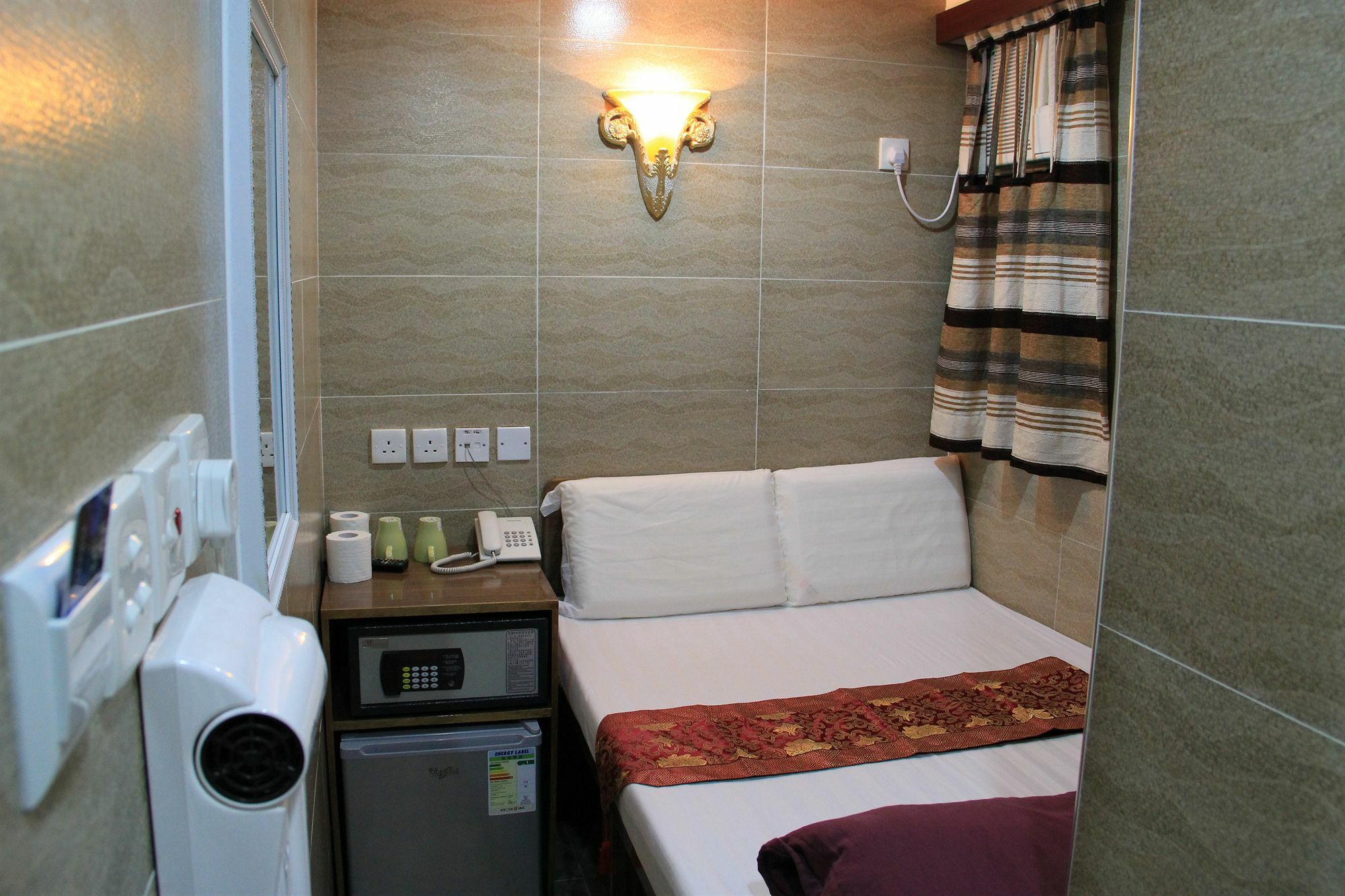 New Tokyo Hostel Hong Kong Bagian luar foto